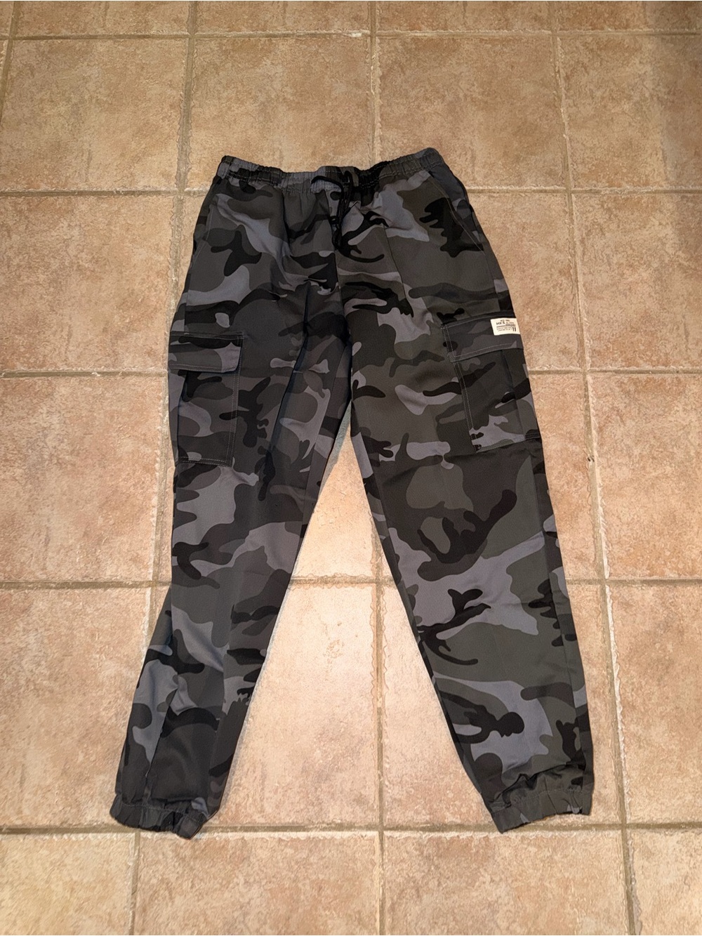 Men's Gray Black Camo Cargo Pants